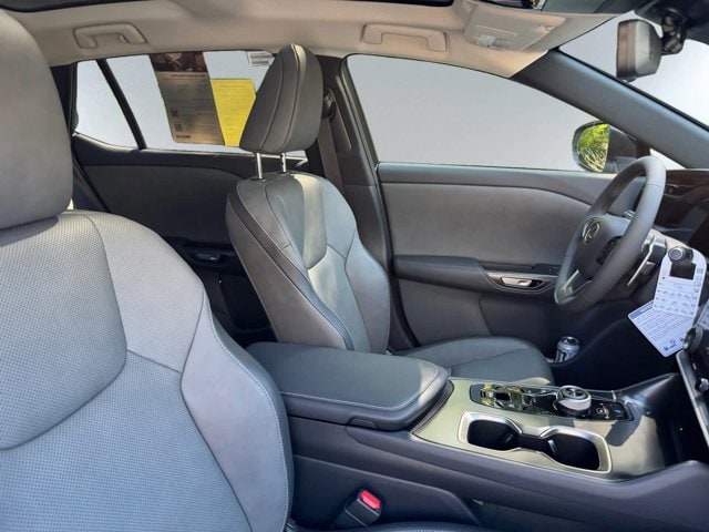 new 2025 Lexus RZ 450e car