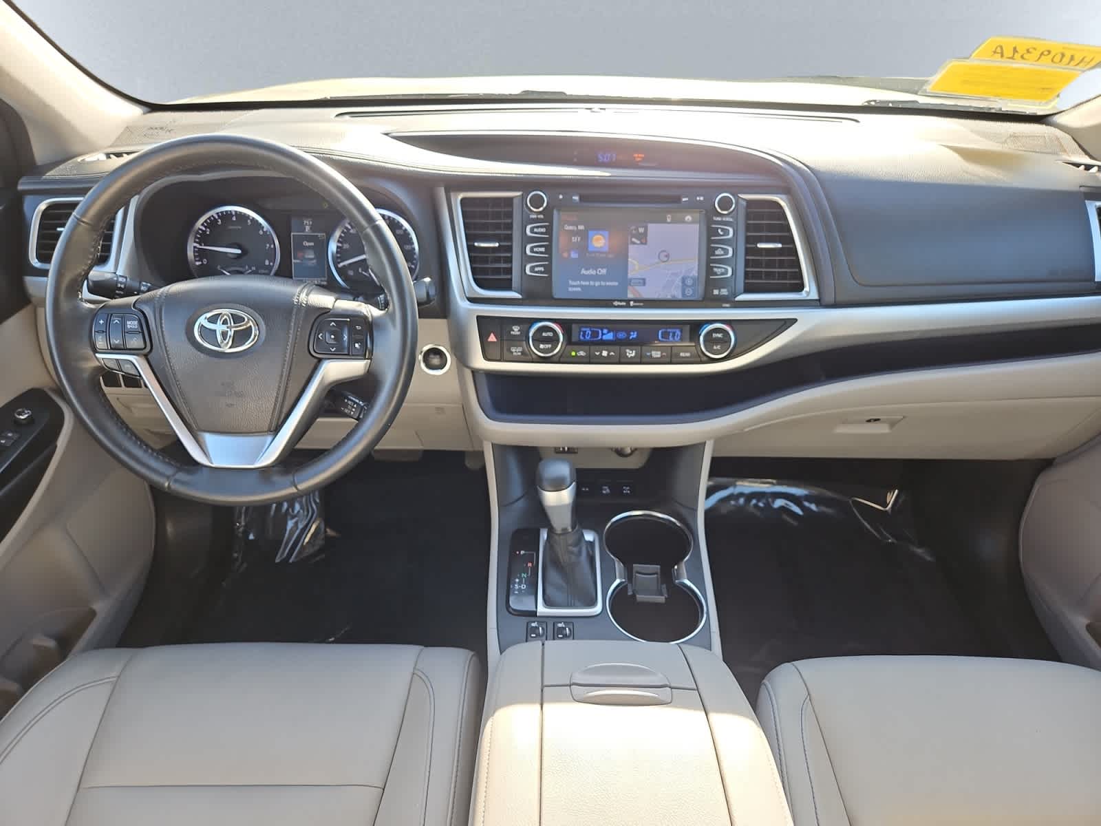 used 2014 Toyota Highlander car, priced at $15,498