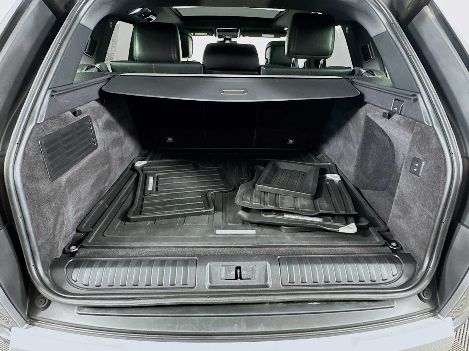 used 2020 Land Rover Range Rover Sport car, priced at $35,498