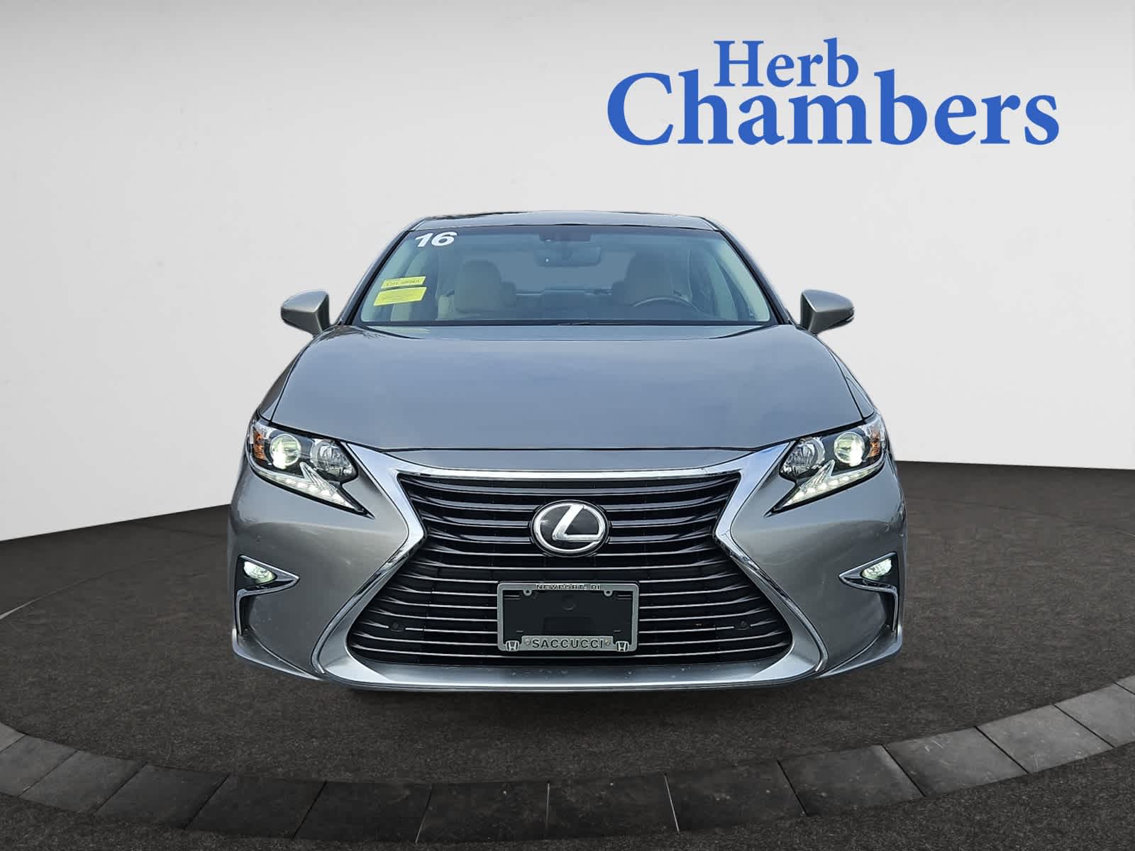 used 2016 Lexus ES 350 car, priced at $17,998