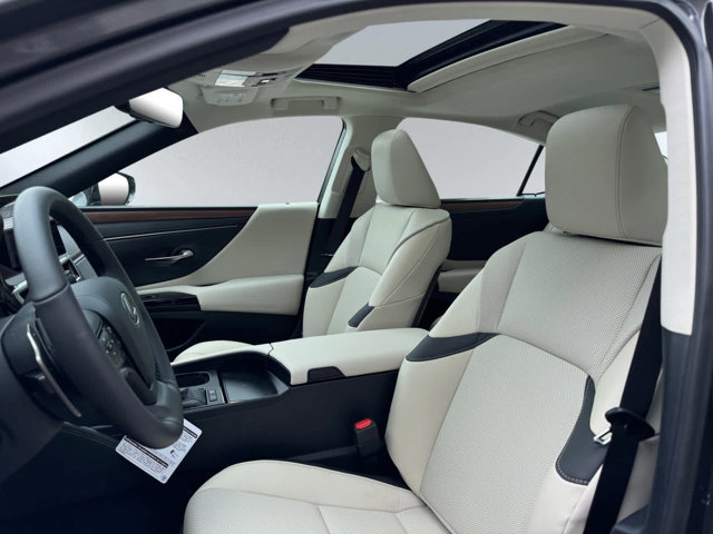 new 2025 Lexus ES 300h car