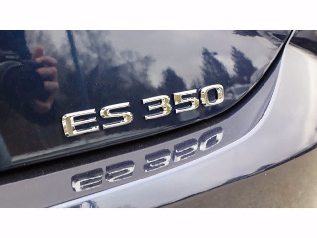 new 2024 Lexus ES 350 car