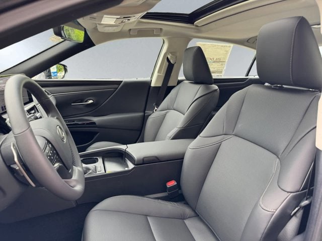 new 2025 Lexus ES 350 car