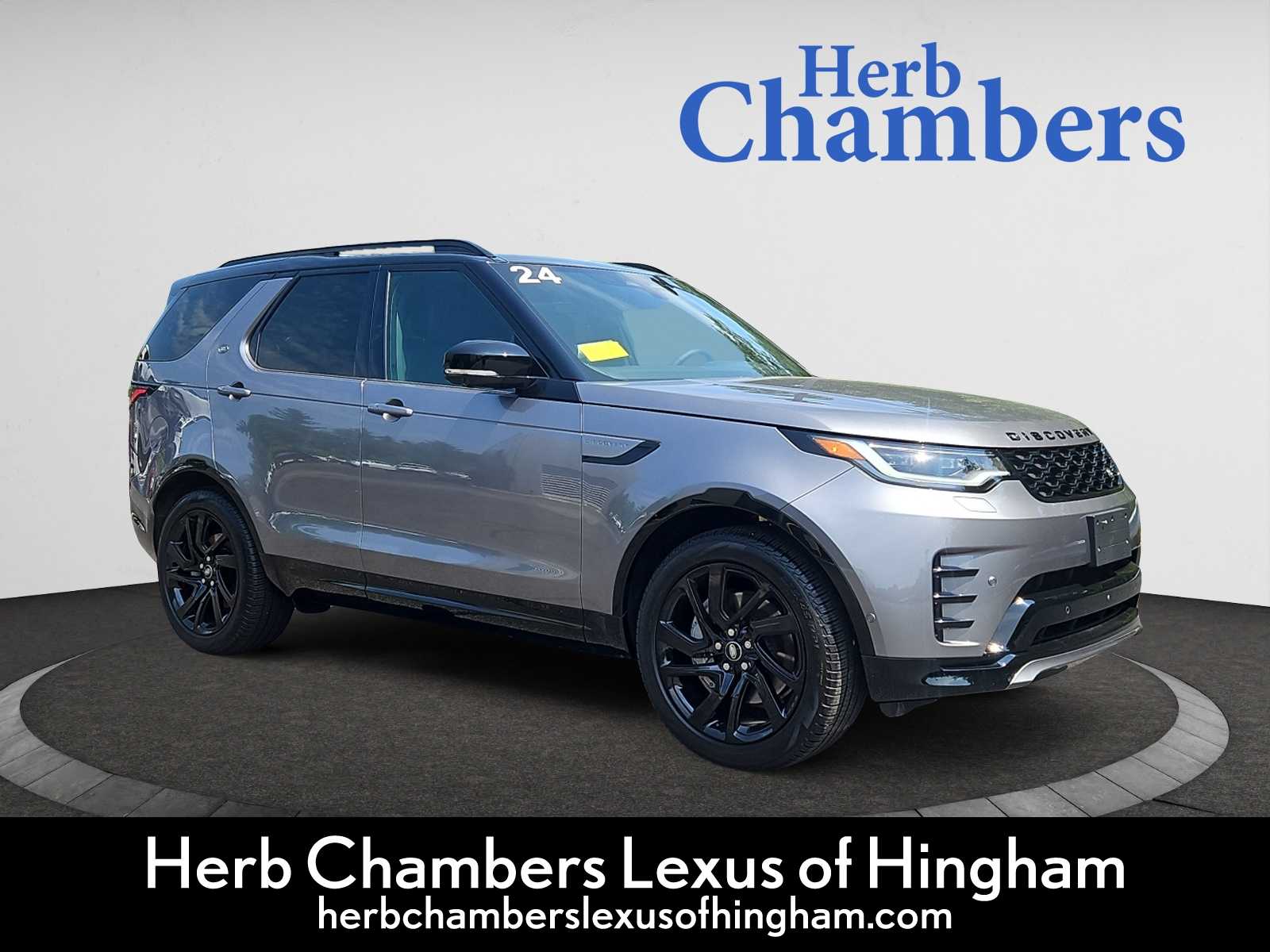 used 2024 Land Rover Discovery car, priced at $58,888