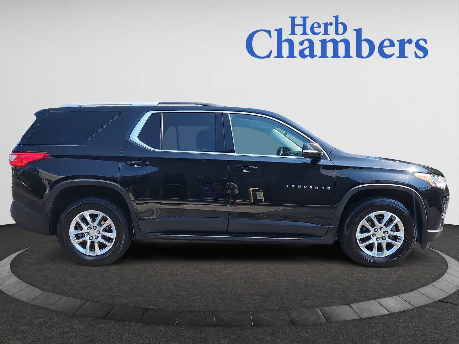 used 2018 Chevrolet Traverse car, priced at $16,998