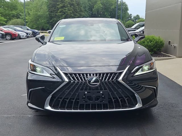 new 2024 Lexus ES 300h car