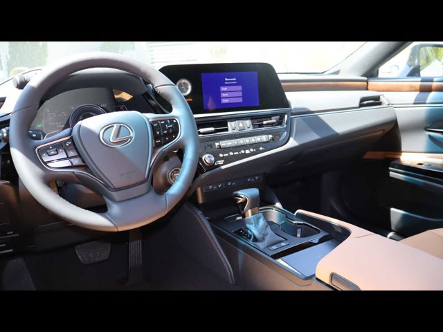 new 2024 Lexus ES 300h car