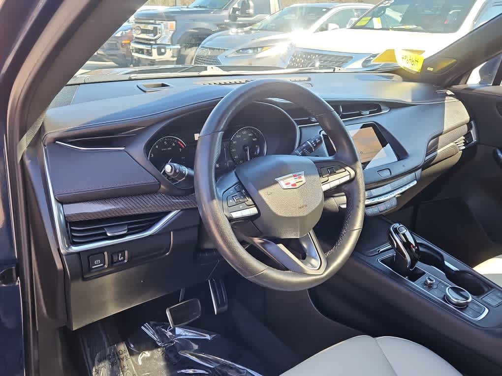 used 2020 Cadillac XT4 car, priced at $28,998