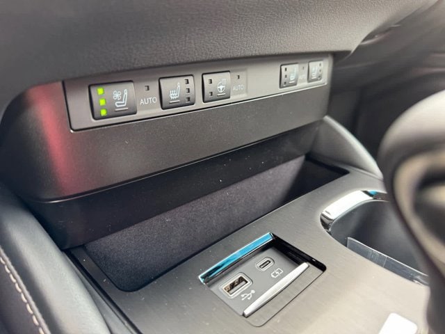 new 2025 Lexus ES 300h car