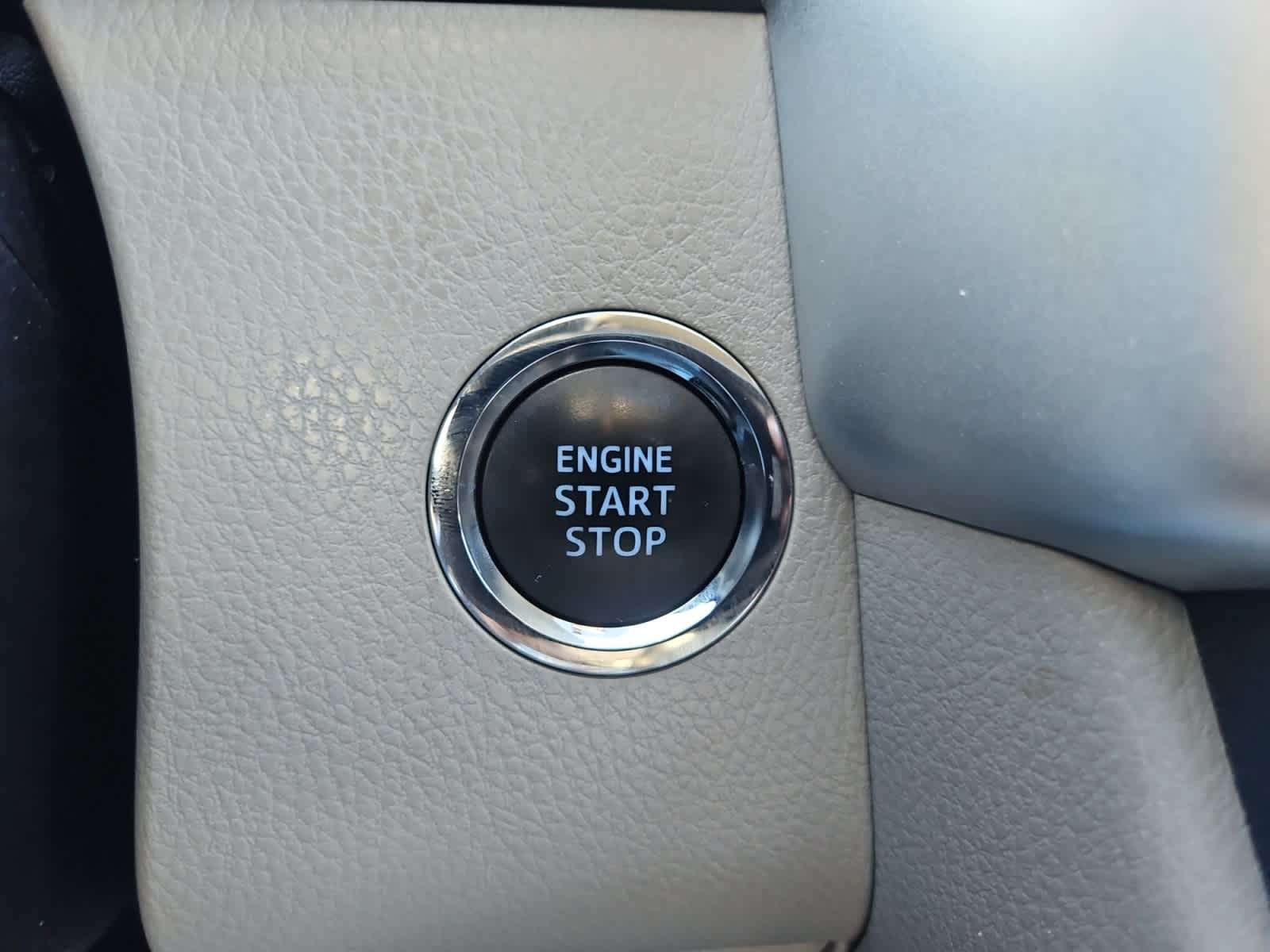 used 2014 Toyota Highlander car, priced at $15,498