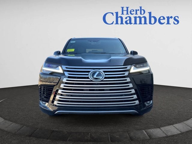 new 2024 Lexus LX 600 car