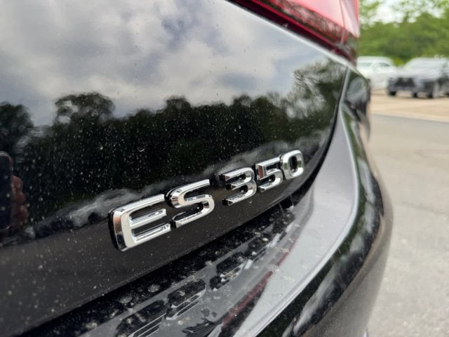 new 2025 Lexus ES 350 car