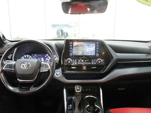 used 2021 Toyota Highlander car, priced at $36,998