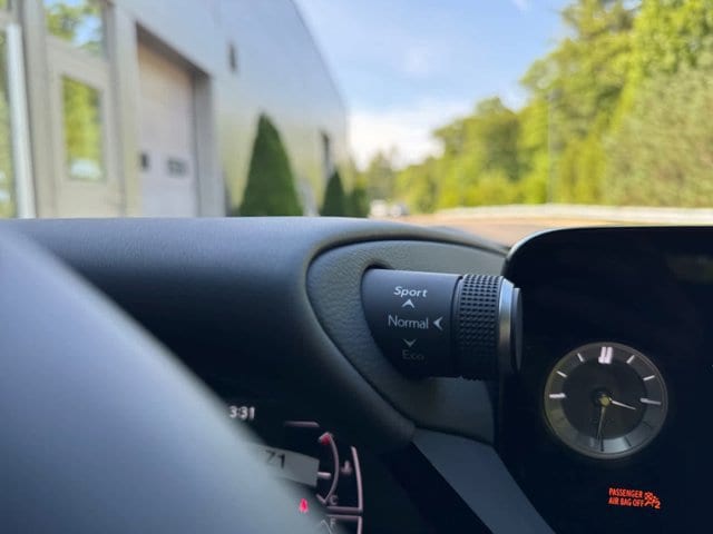 new 2025 Lexus ES car