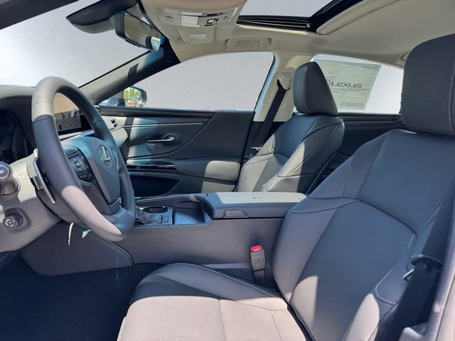 new 2025 Lexus ES 350 car