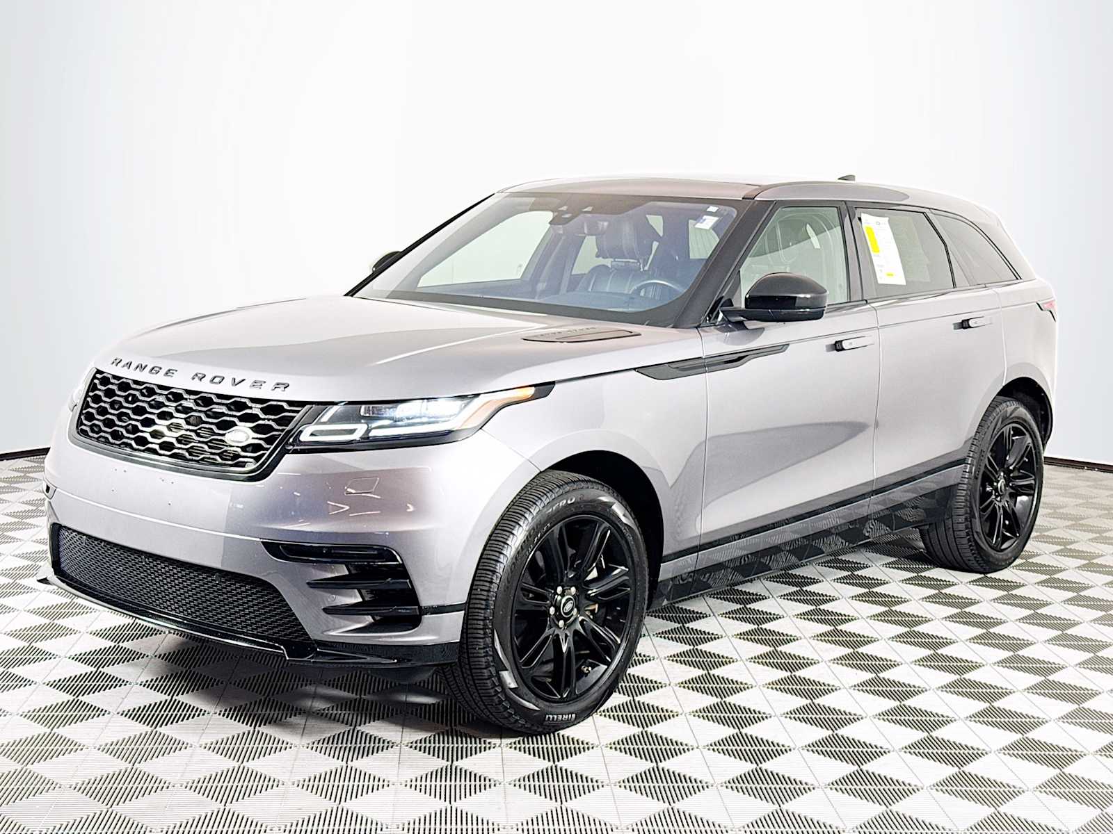 used 2020 Land Rover Range Rover Velar car, priced at $31,998