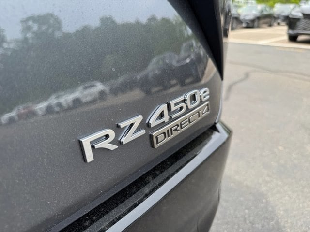 new 2025 Lexus RZ 450e car