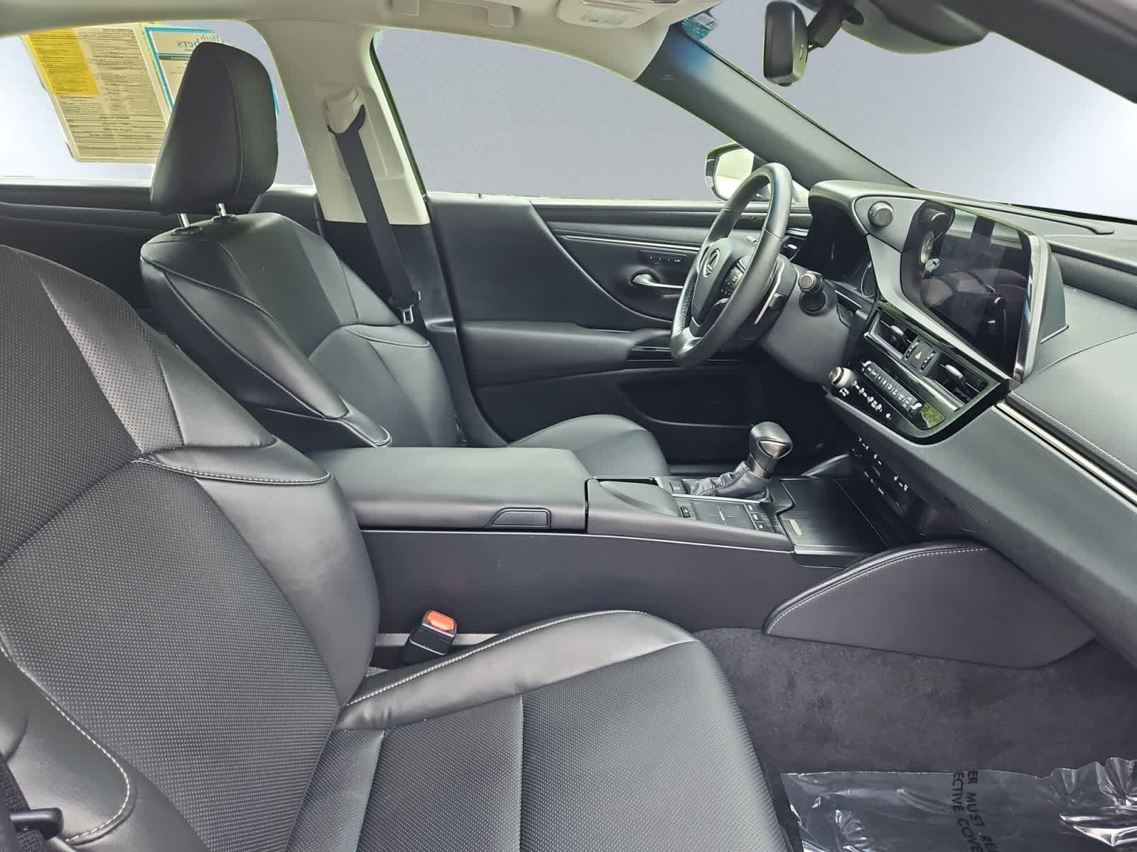 used 2022 Lexus ES car, priced at $37,998