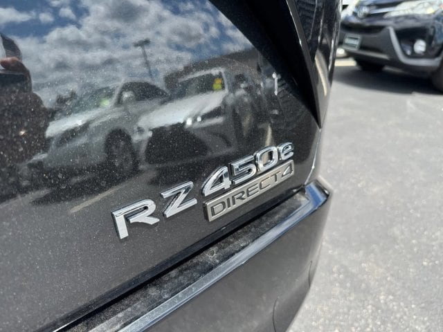 new 2025 Lexus RZ 450e car