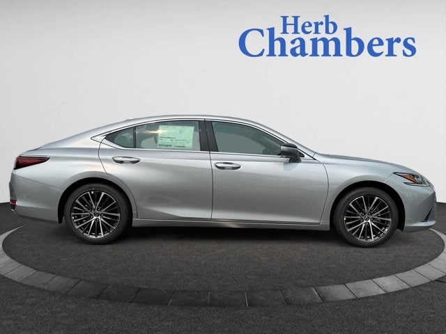 new 2025 Lexus ES 300h car
