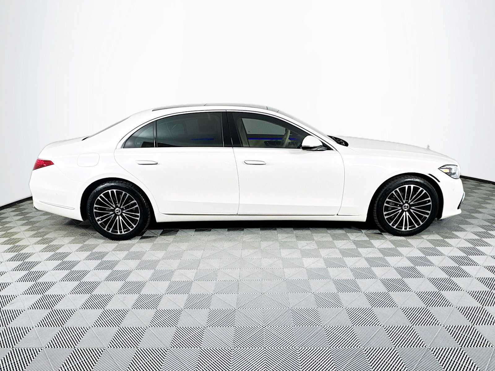 used 2022 Mercedes-Benz S-Class car, priced at $69,998