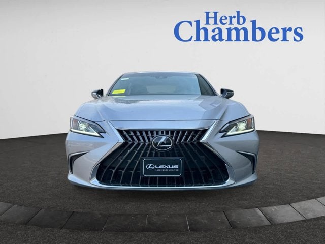 new 2025 Lexus ES 300h car