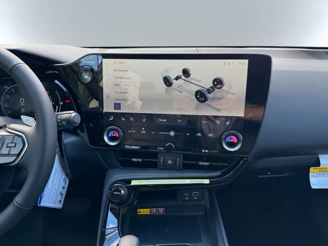 new 2025 Lexus NX 350 car