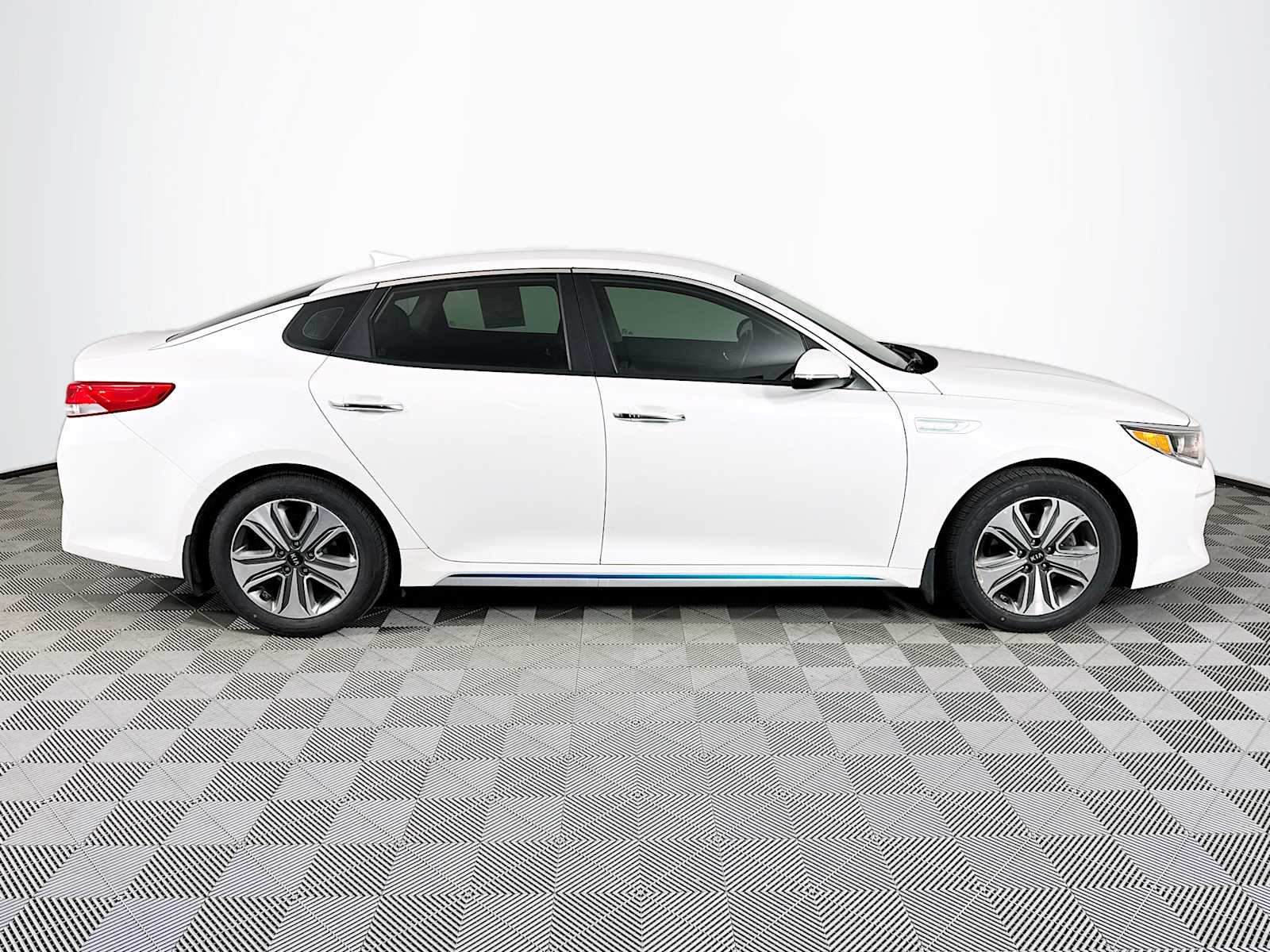 used 2017 Kia Optima Plug-In Hybrid car, priced at $13,998