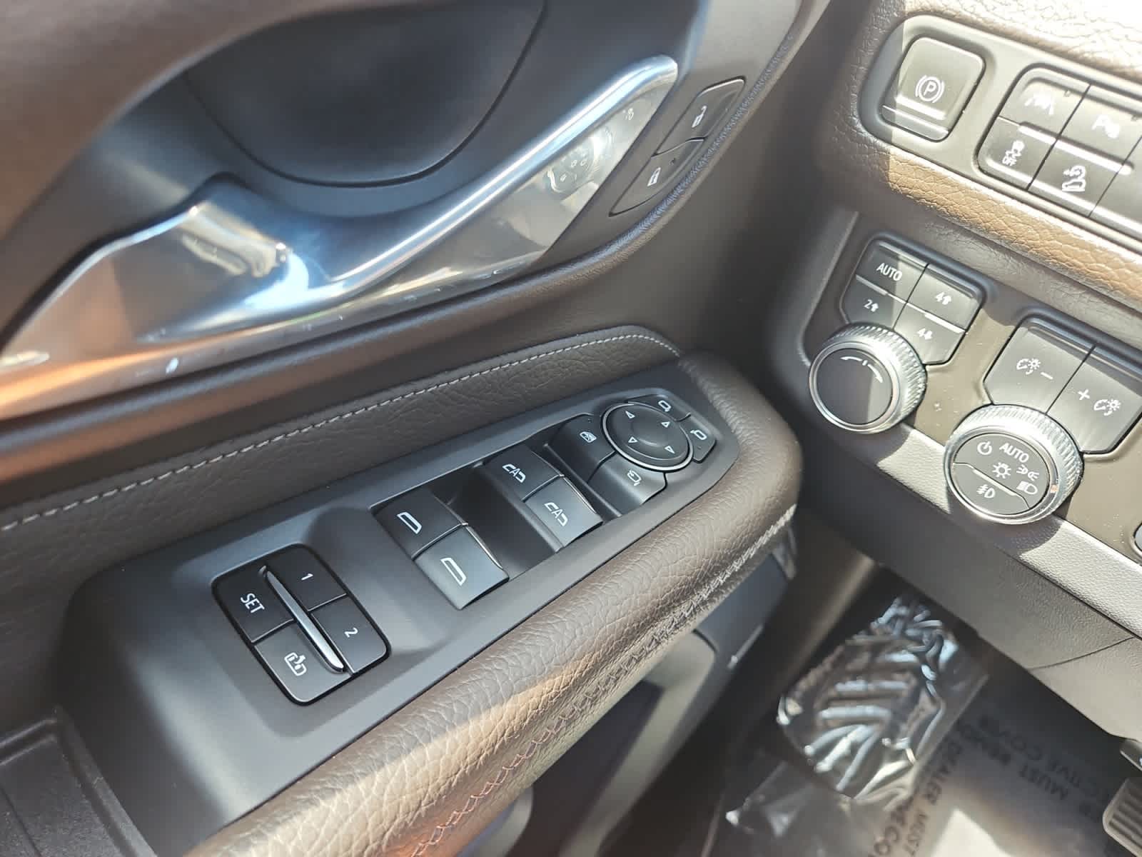 used 2021 GMC Yukon XL car, priced at $41,998