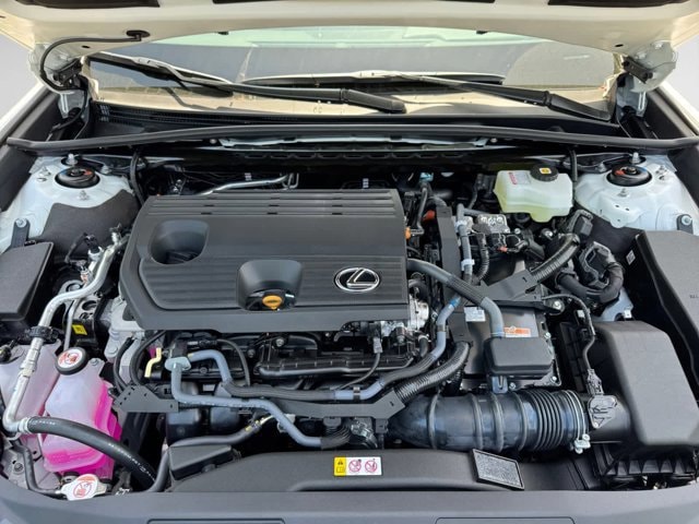 new 2025 Lexus ES 300h car