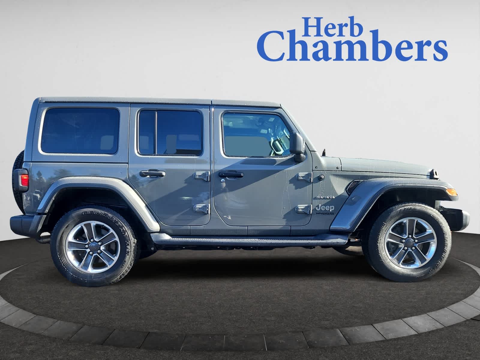 used 2019 Jeep Wrangler Unlimited car, priced at $27,998