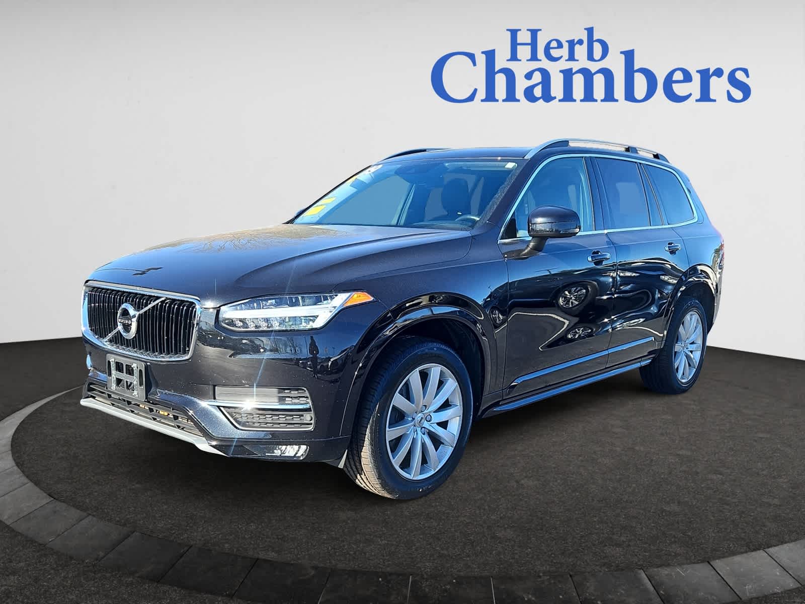 used 2019 Volvo XC90 car, priced at $25,998