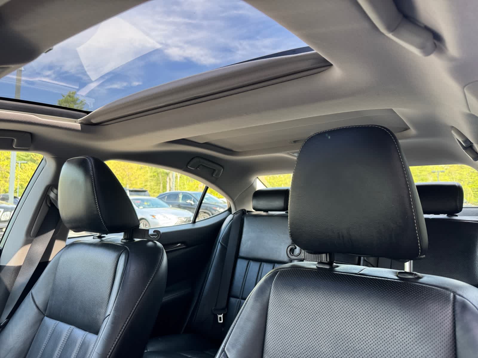 used 2016 Lexus ES 350 car, priced at $19,998