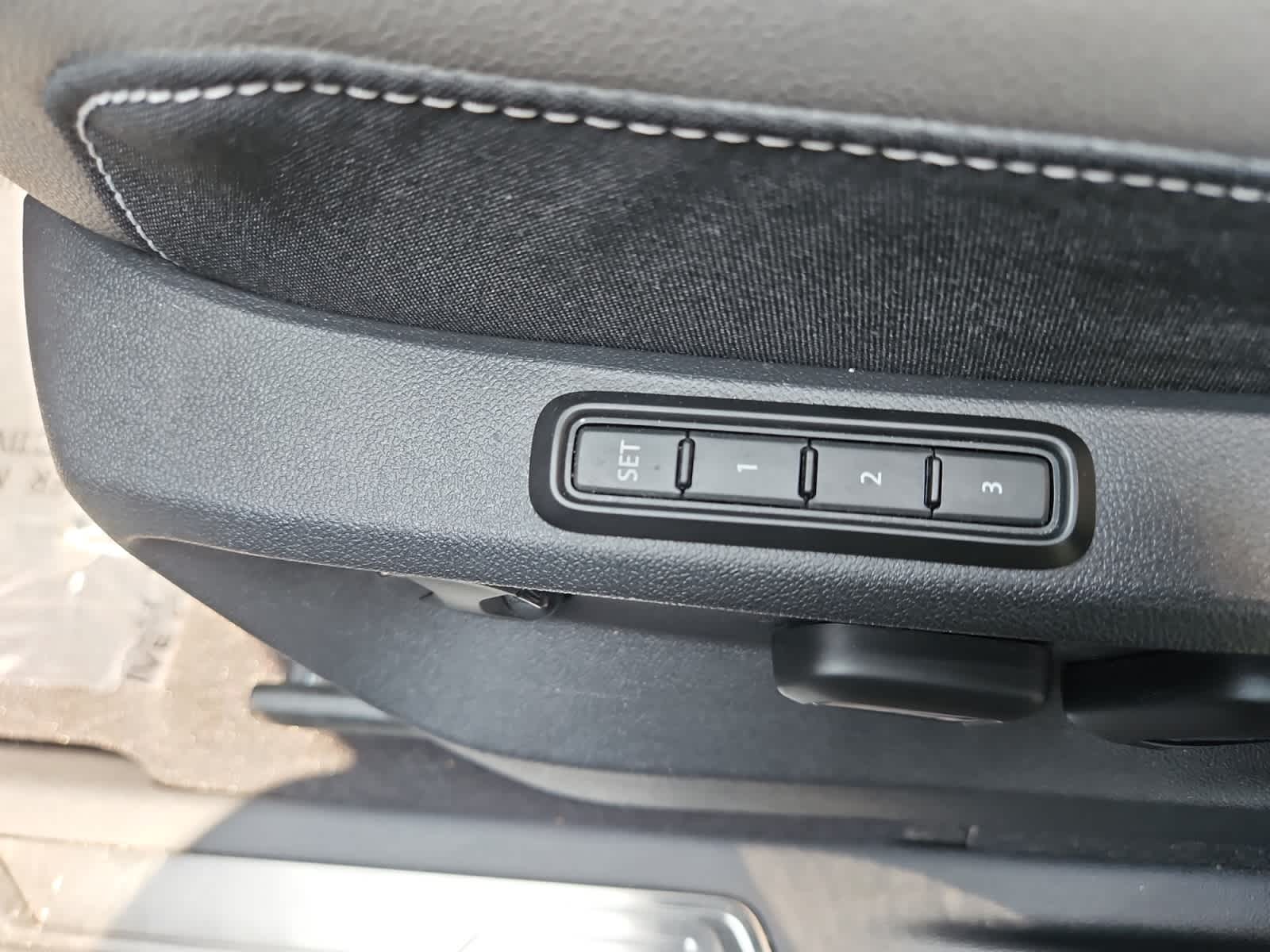 used 2021 Volkswagen Atlas Cross Sport car, priced at $30,998