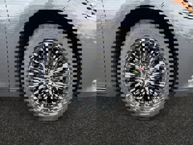 new 2025 Lexus ES 300h car