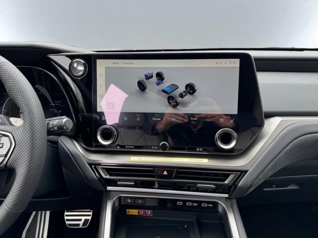 new 2025 Lexus TX 500h car