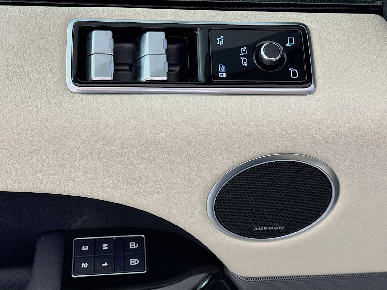 used 2022 Land Rover Range Rover Sport car, priced at $49,498
