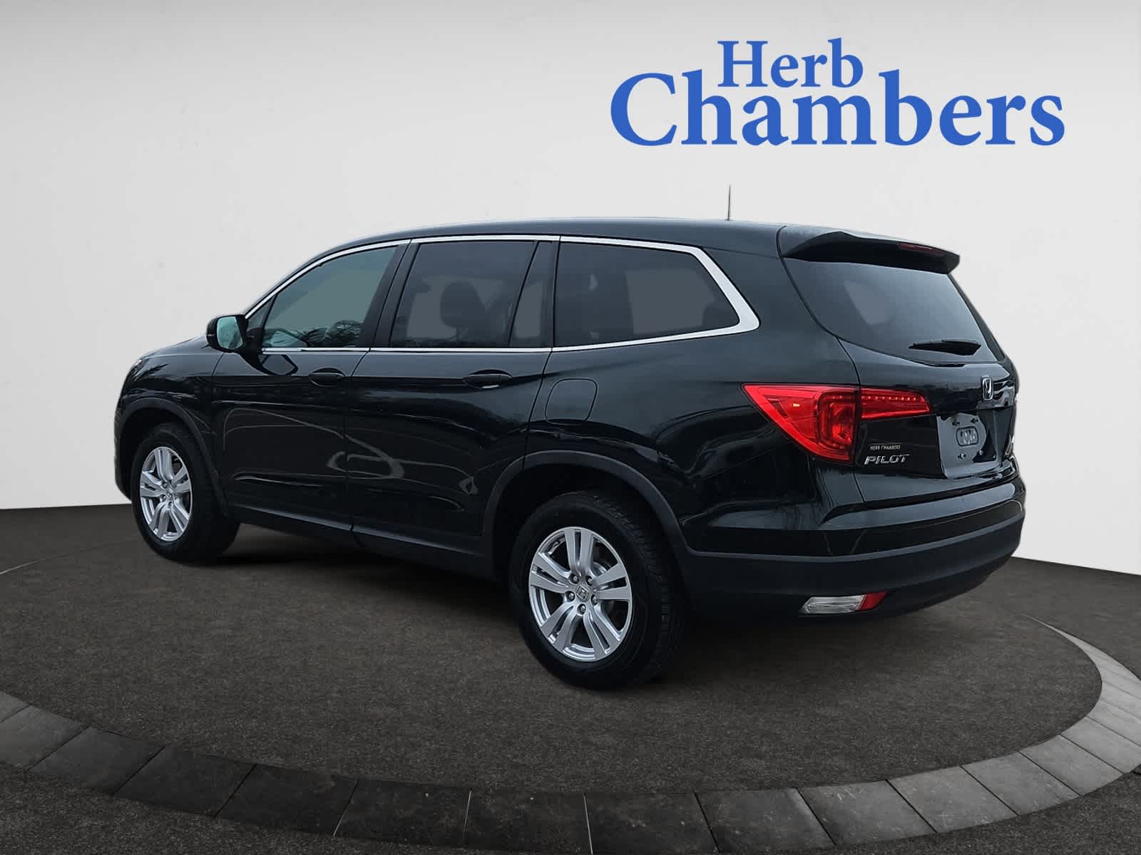 used 2016 Honda Pilot car, priced at $15,998