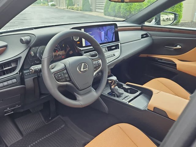 new 2024 Lexus ES 300h car