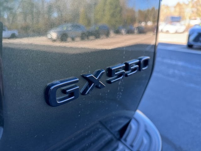 new 2024 Lexus GX 550 car