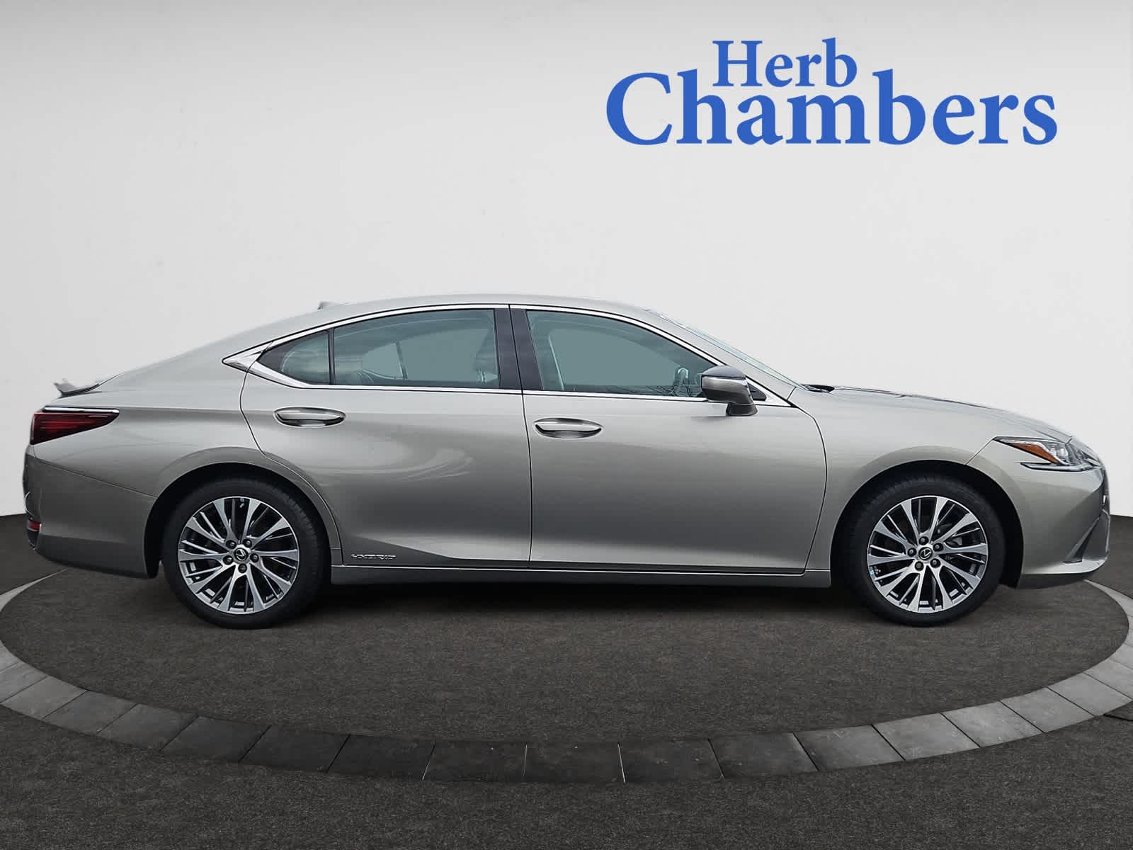 used 2020 Lexus ES car, priced at $32,998