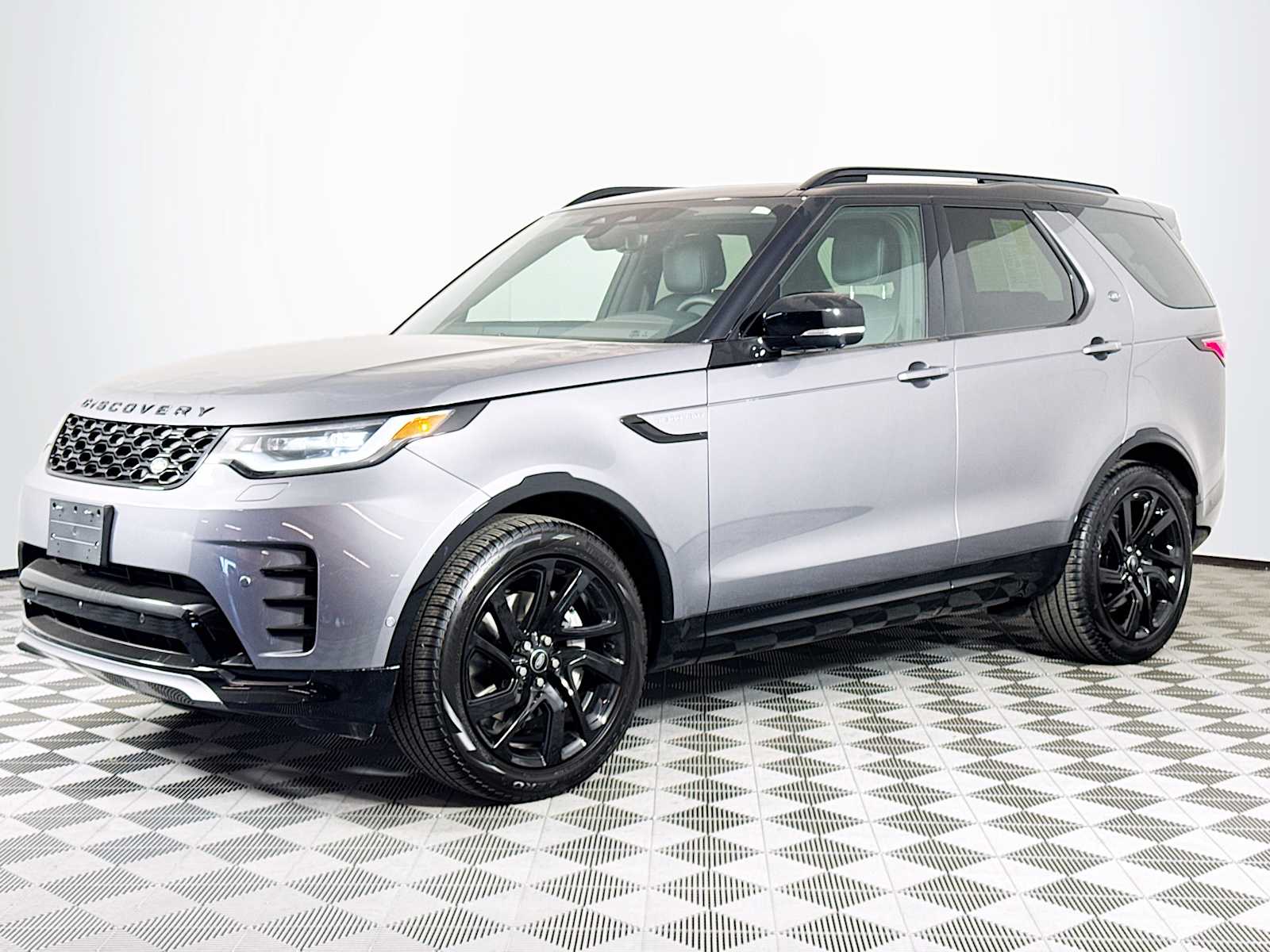 used 2024 Land Rover Discovery car, priced at $59,998