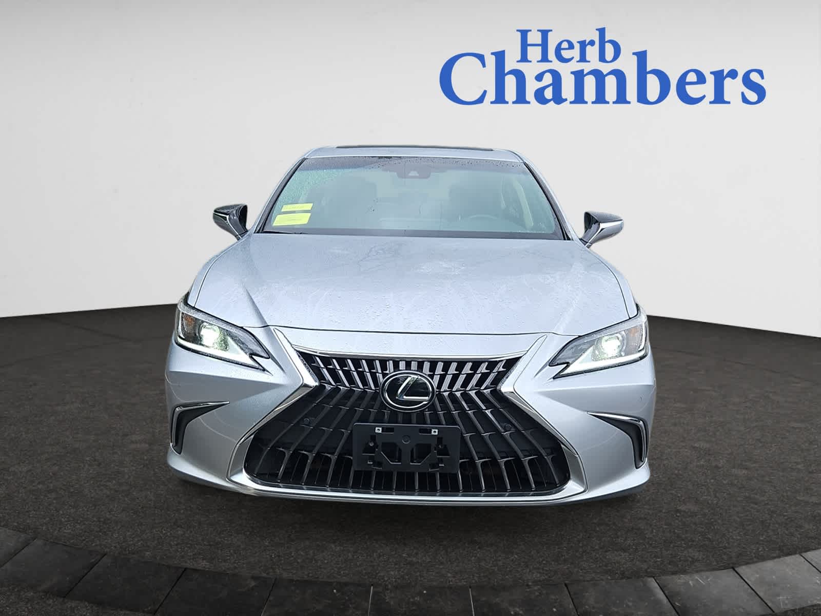 used 2022 Lexus ES car, priced at $35,998