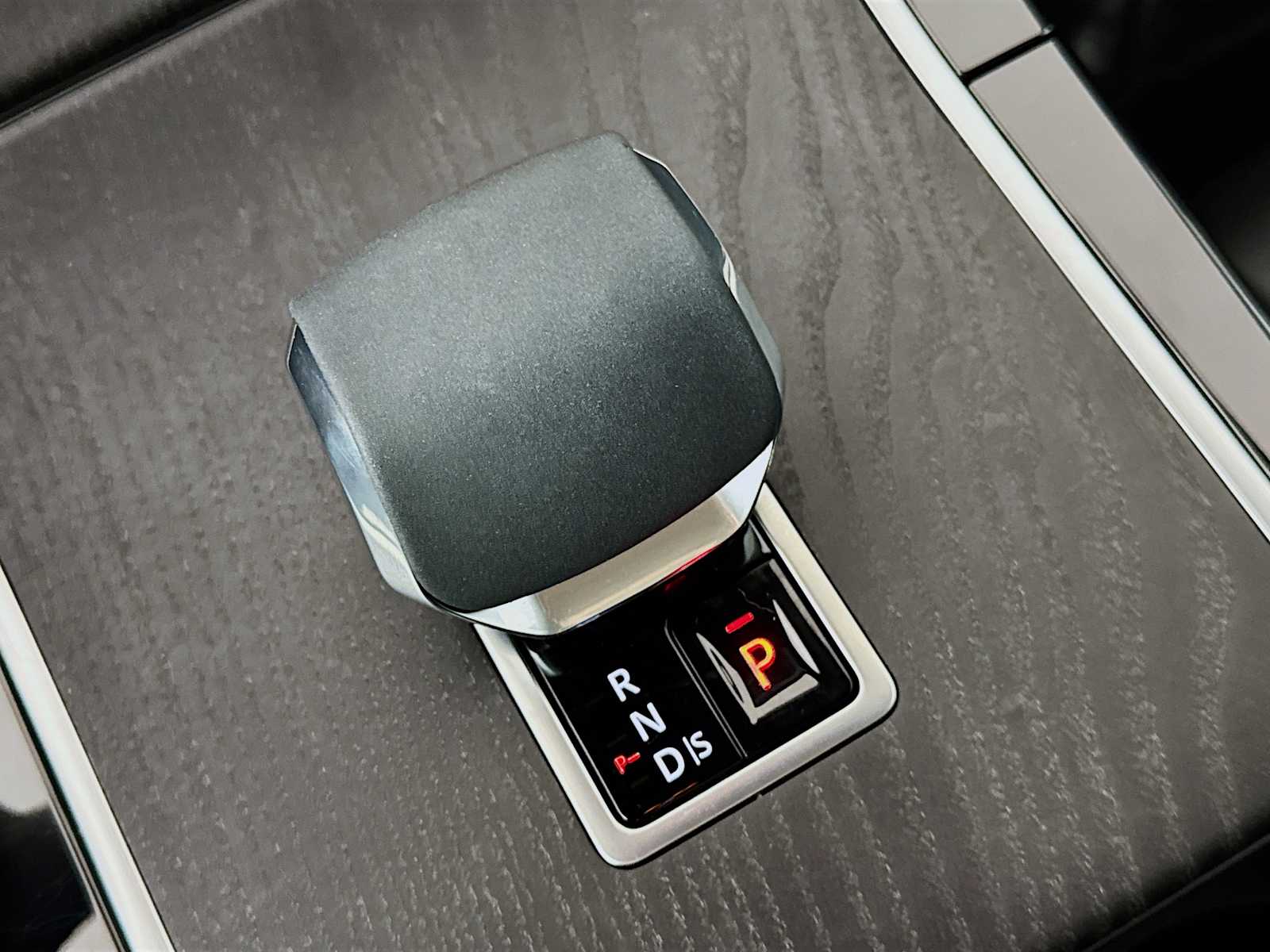 used 2024 Land Rover Range Rover Evoque car, priced at $45,998