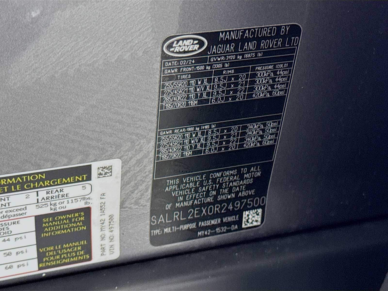 used 2024 Land Rover Discovery car, priced at $59,998