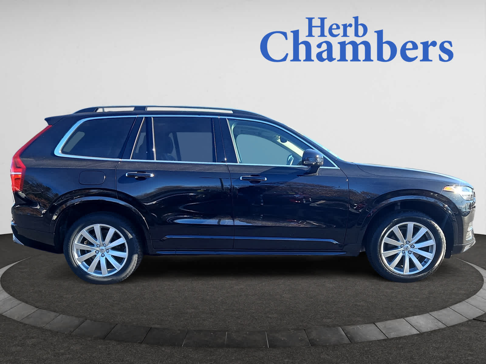 used 2019 Volvo XC90 car, priced at $25,998