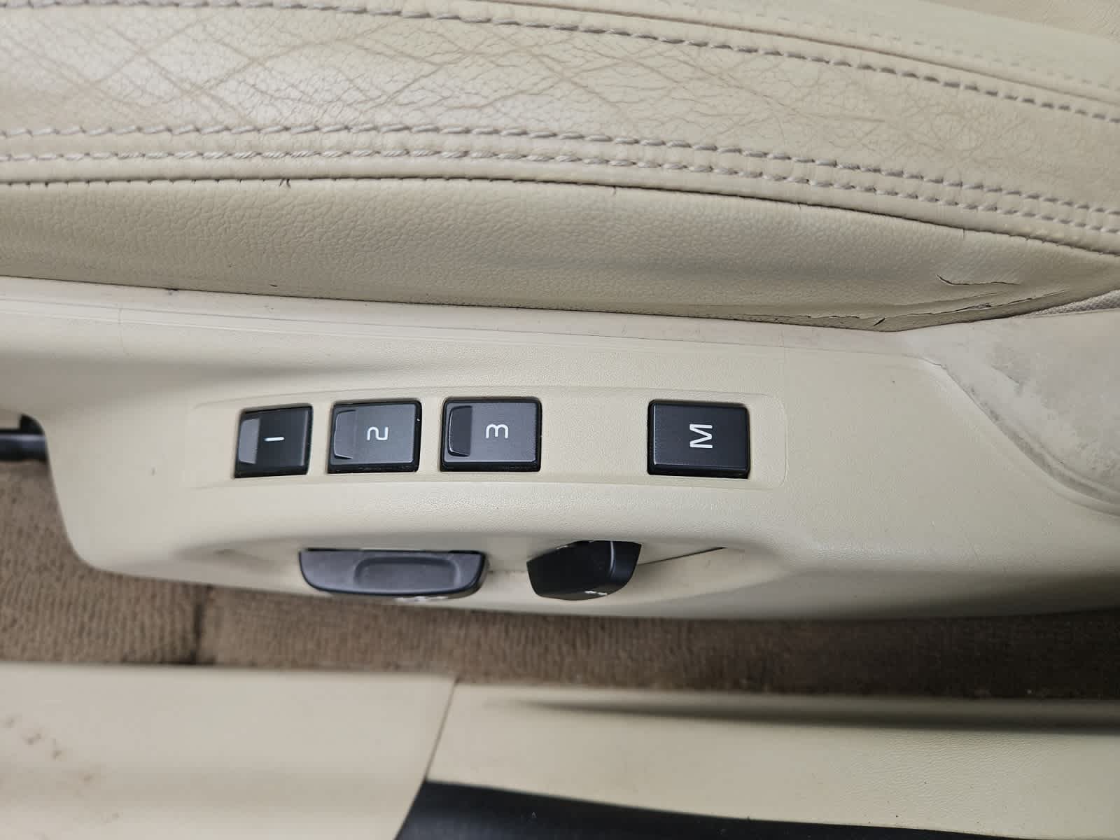 used 2013 Volvo XC60 car, priced at $9,998