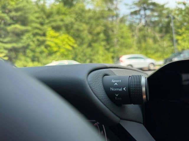 new 2025 Lexus ES car