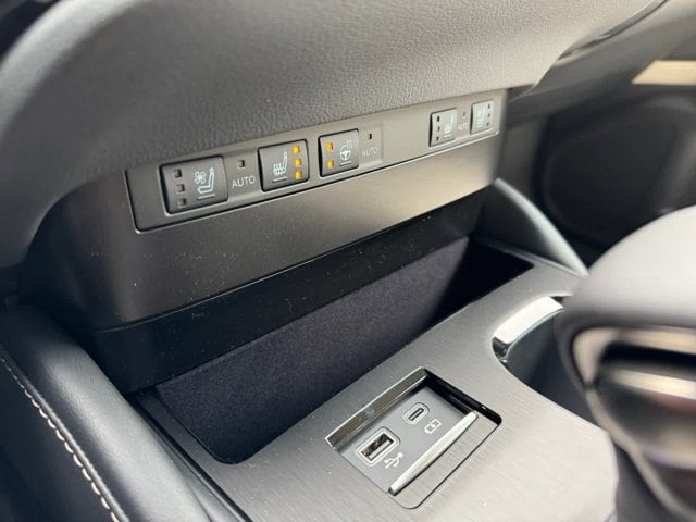 new 2025 Lexus ES 300h car