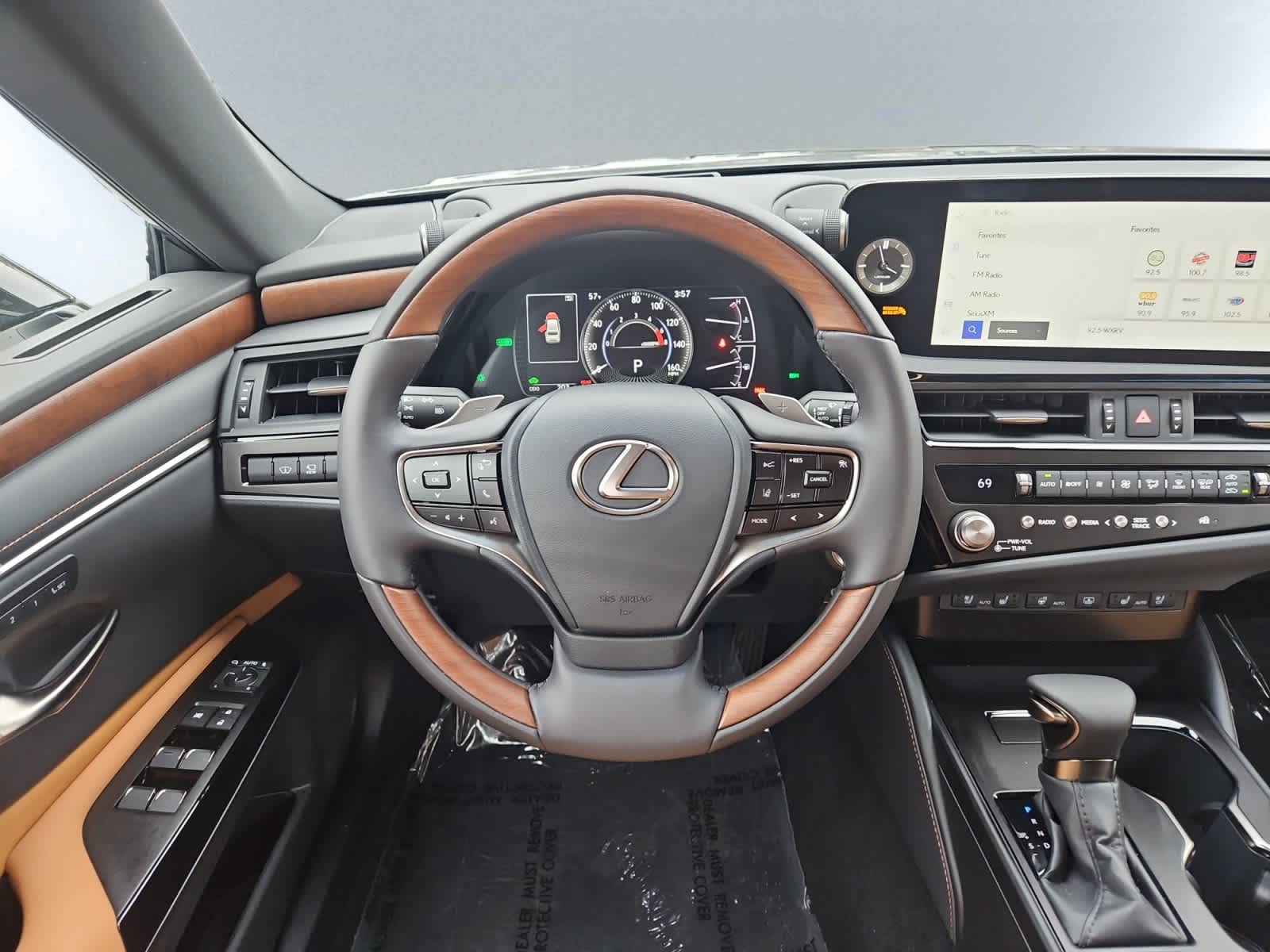 used 2025 Lexus ES car, priced at $53,998
